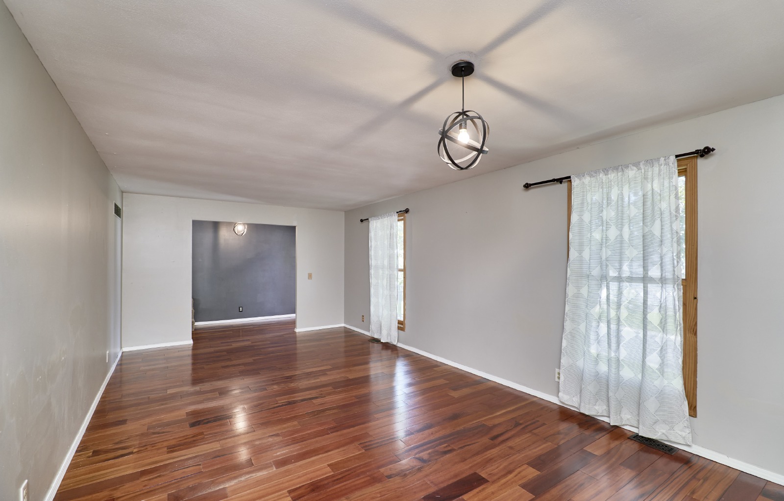 620 Weeping Willow Dr property image