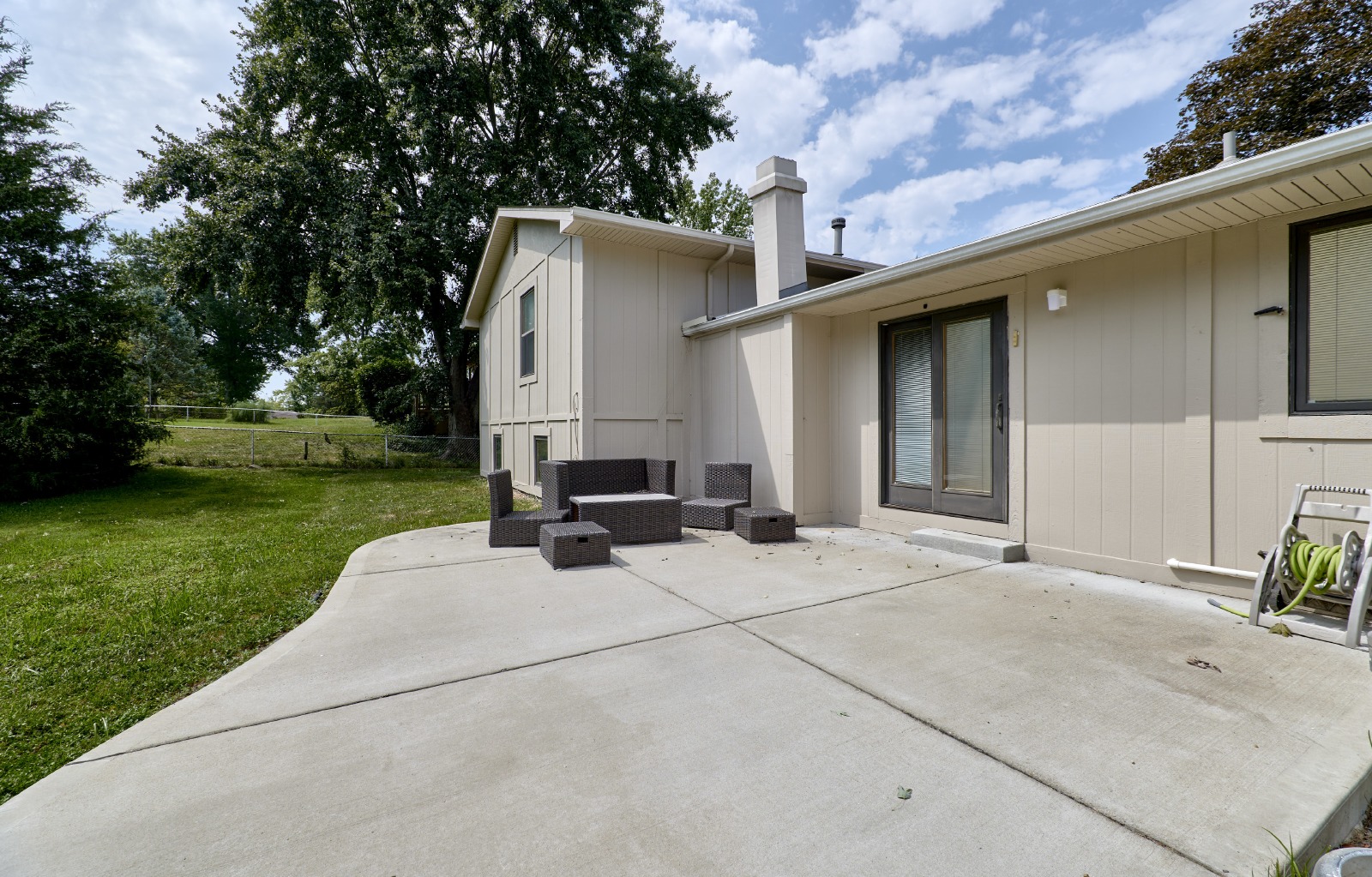 620 Weeping Willow Dr property image