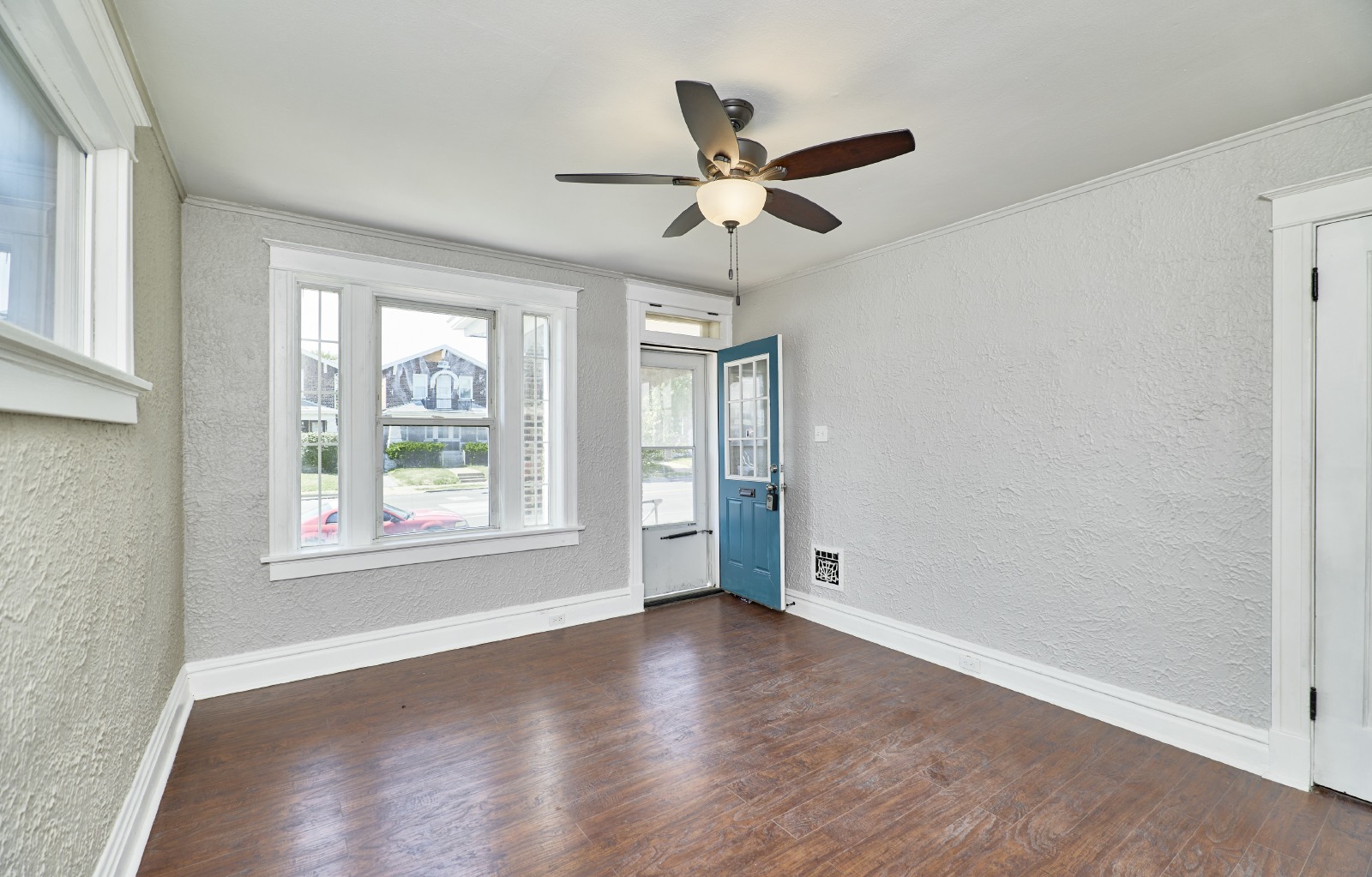 5047Chippewa St A property image