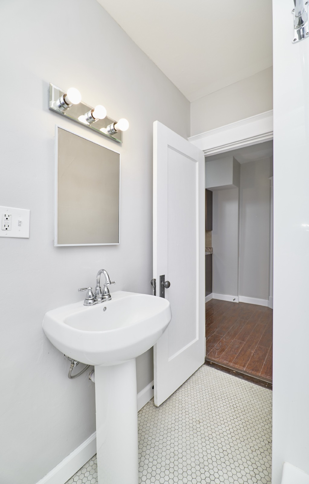 5047Chippewa St A property image