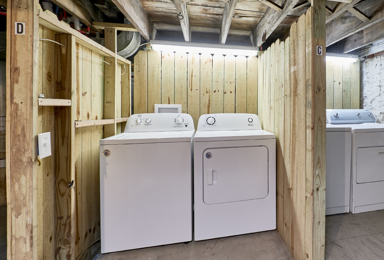 5047Chippewa St property image