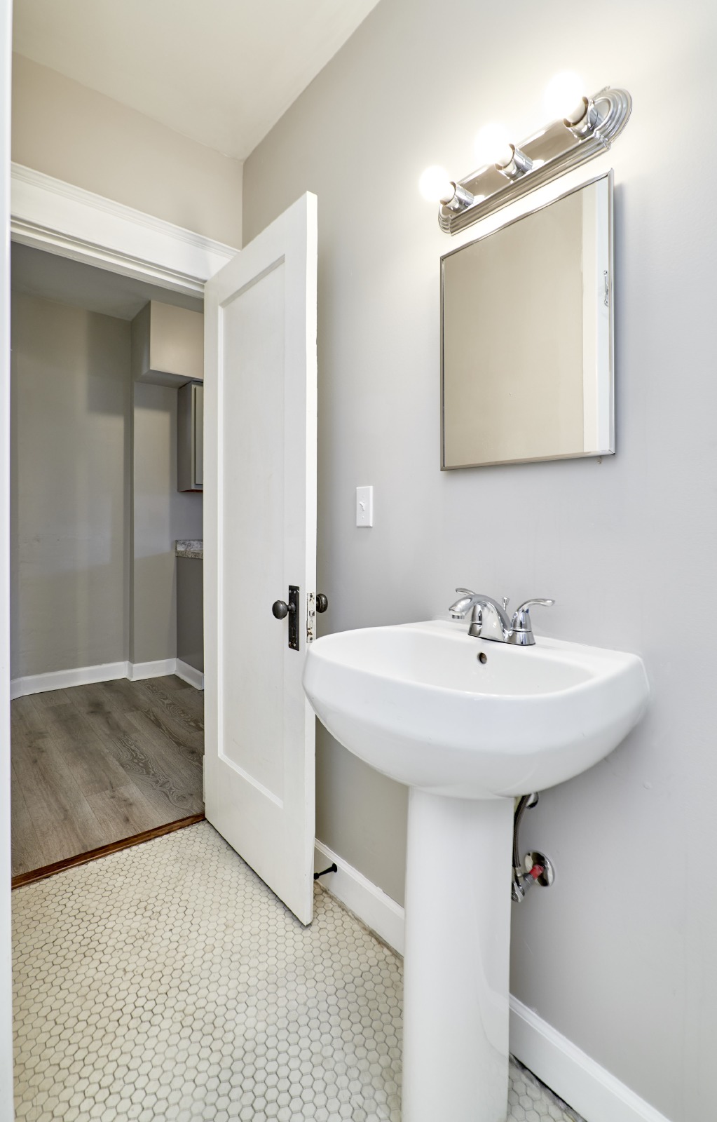 5047Chippewa St property image