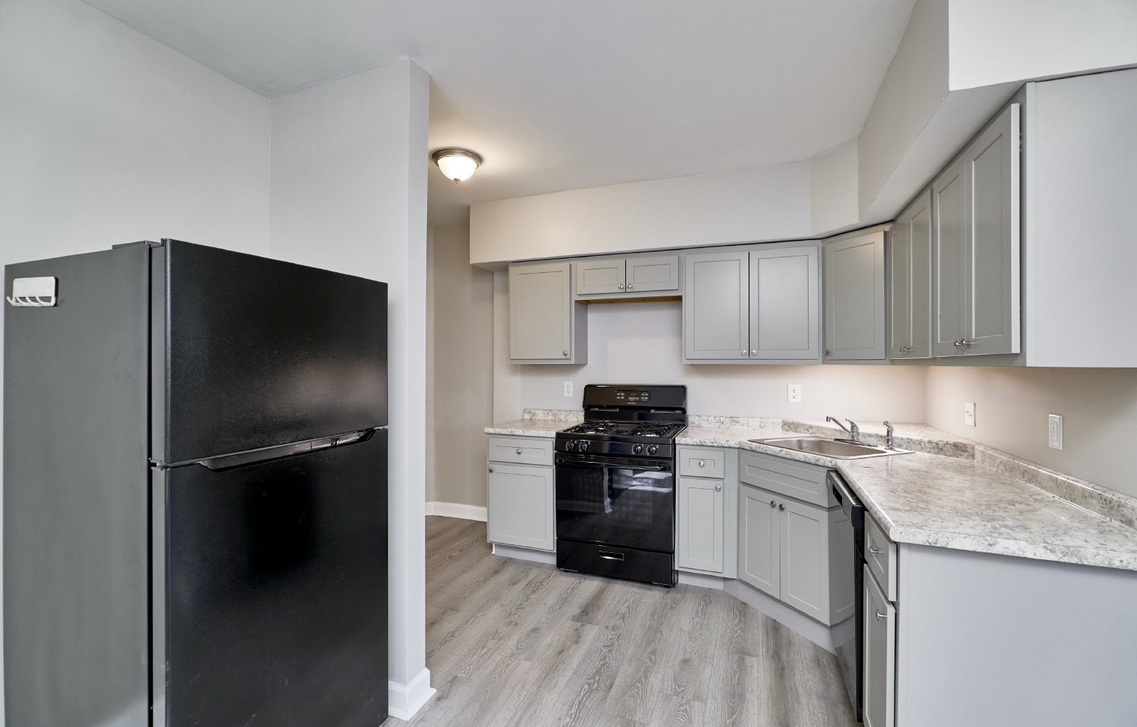 5047Chippewa St property image