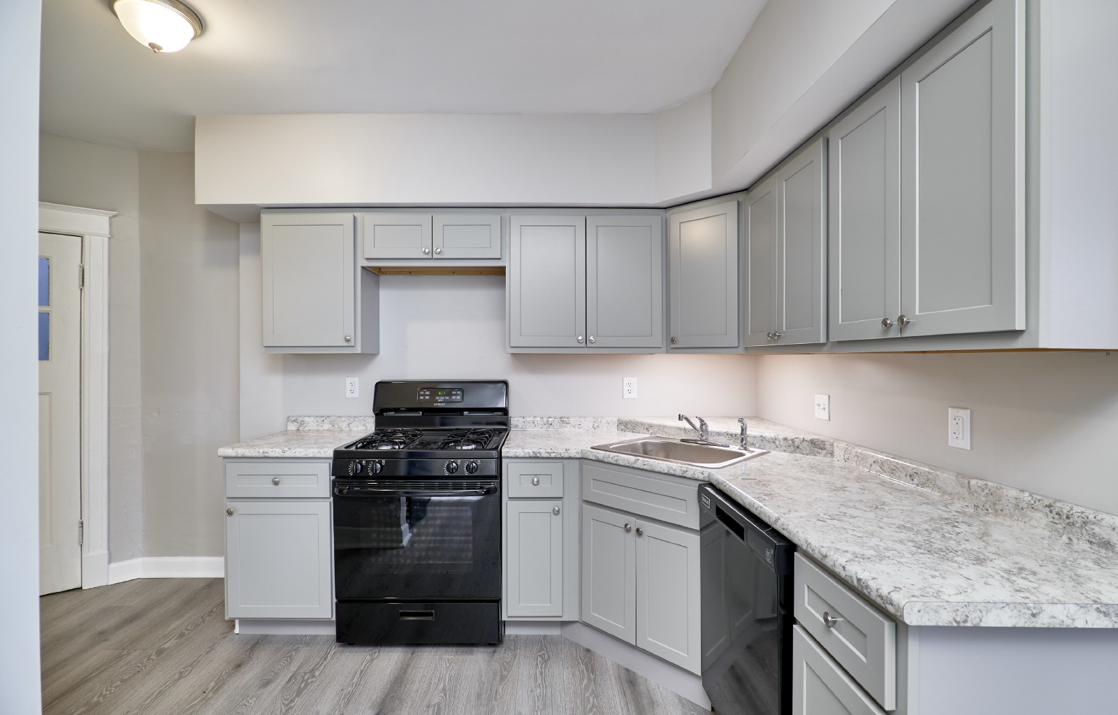 5047Chippewa St property image