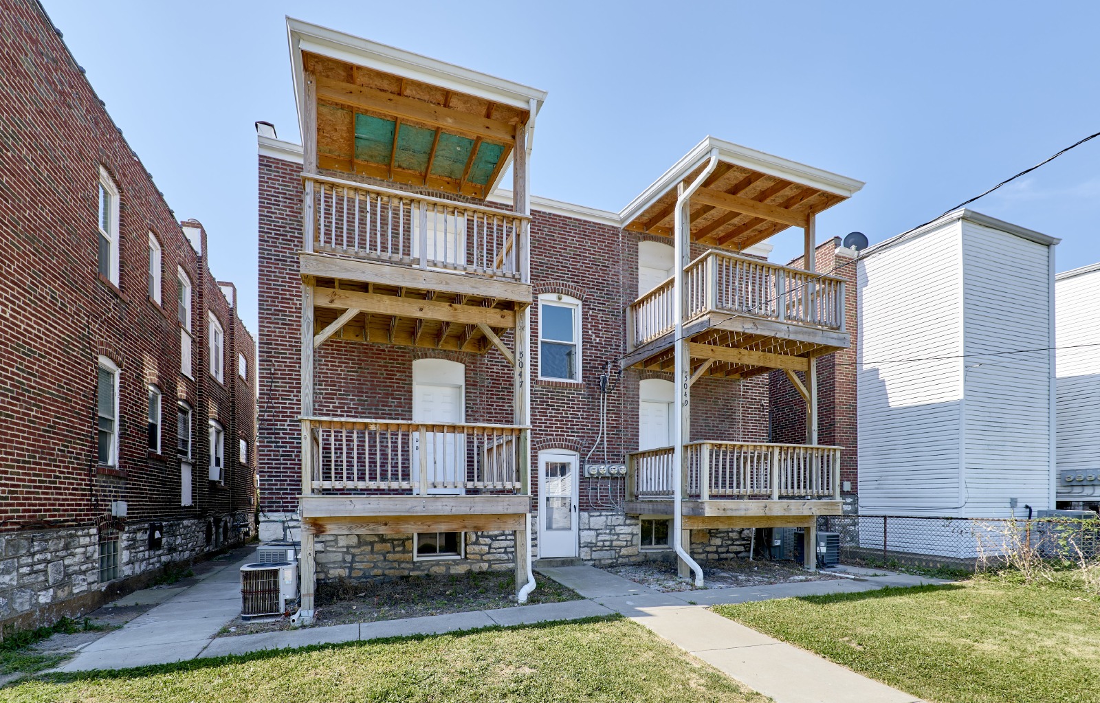 5047Chippewa St property image