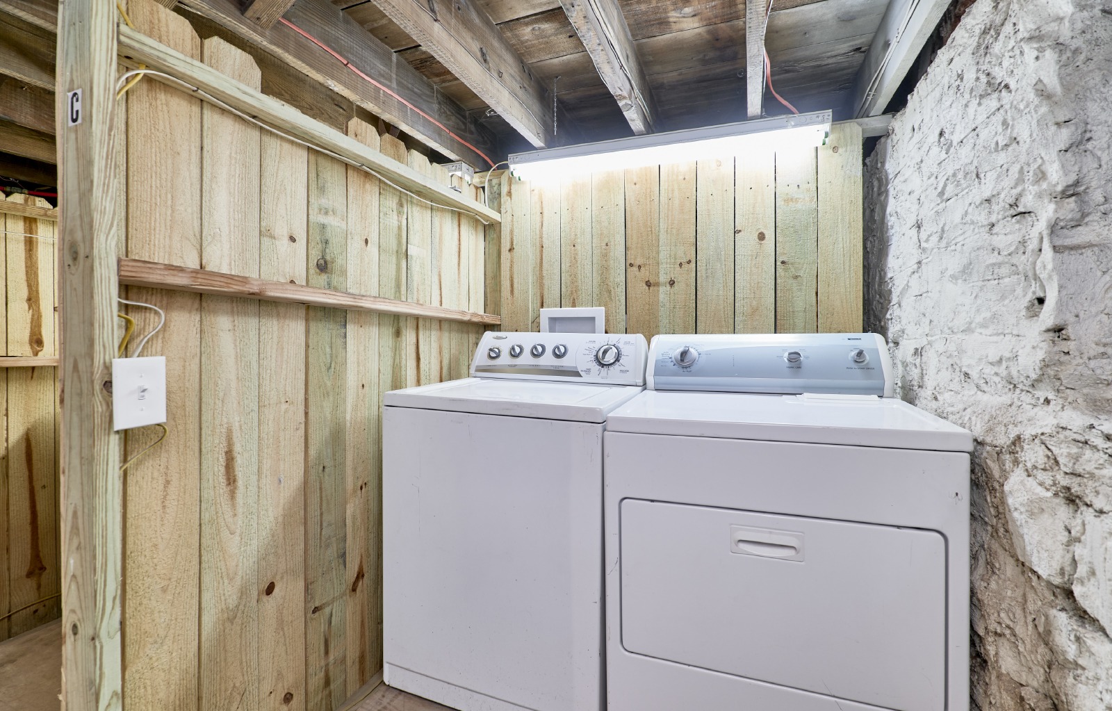 5047Chippewa St property image