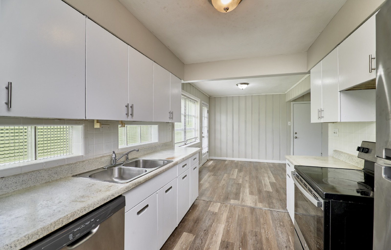 1751 June Dr property image