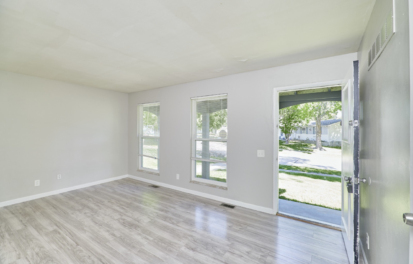 2498 Carousel Ct property image