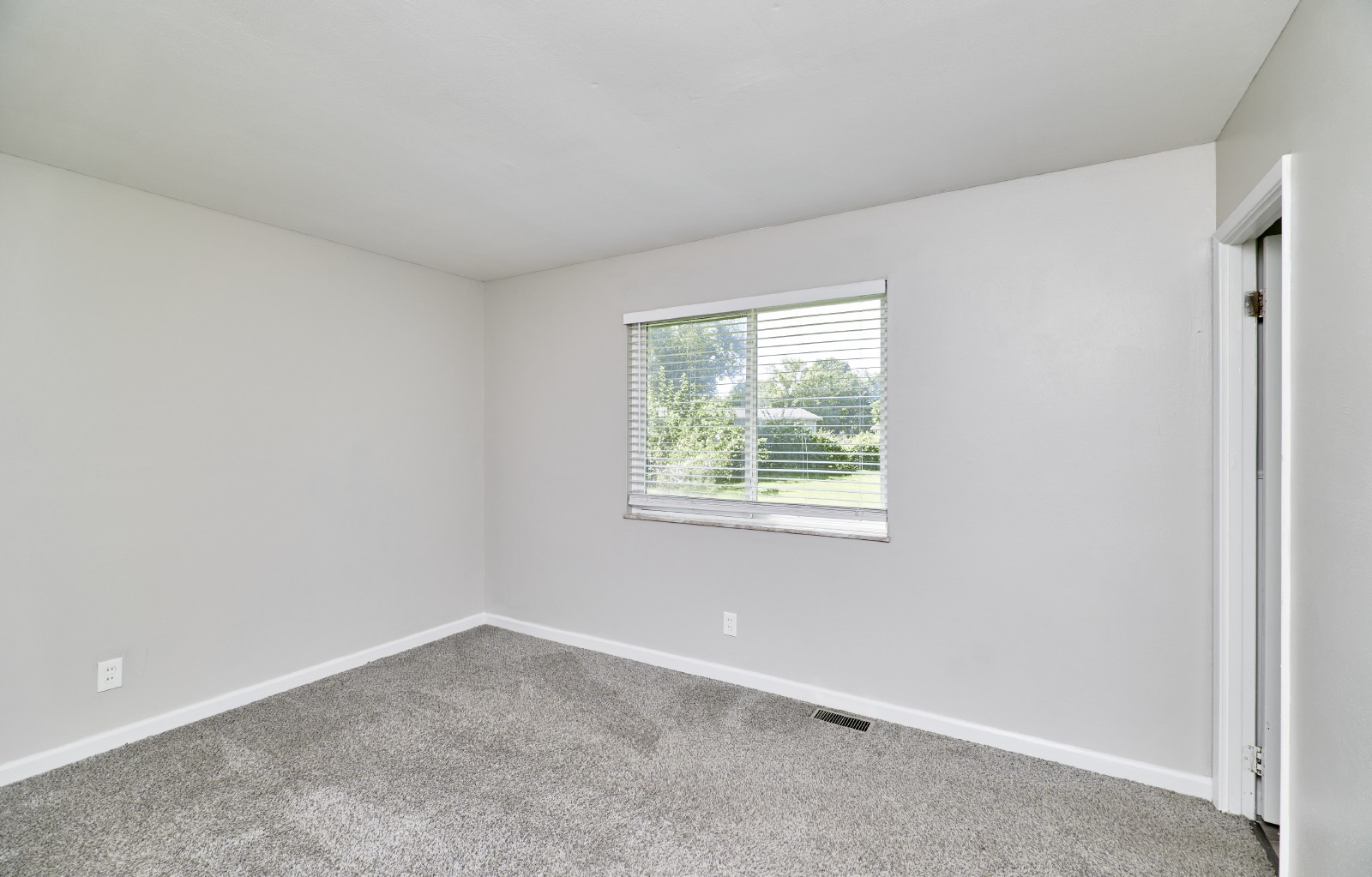 2498 Carousel Ct property image