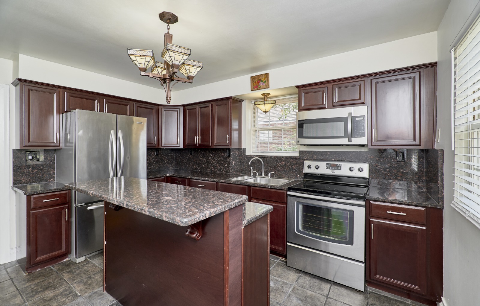 9030 Pallardy Ln property image