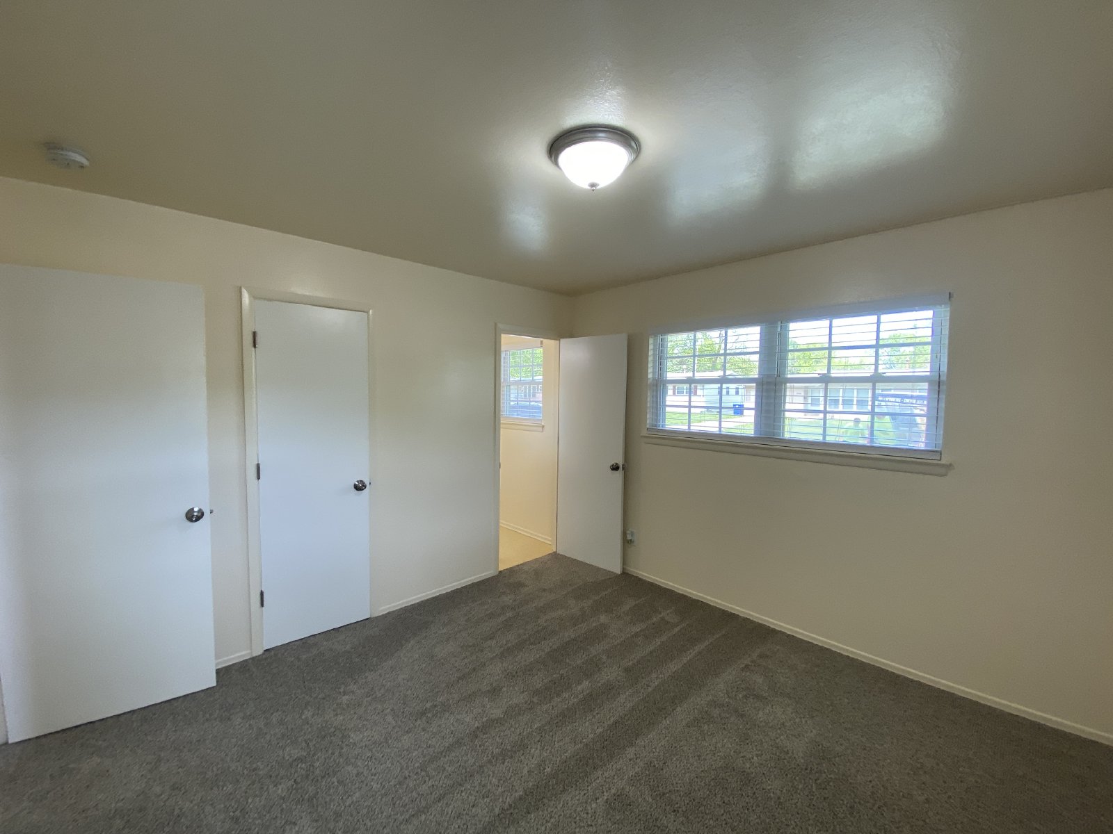 1050 Florland Ave property image