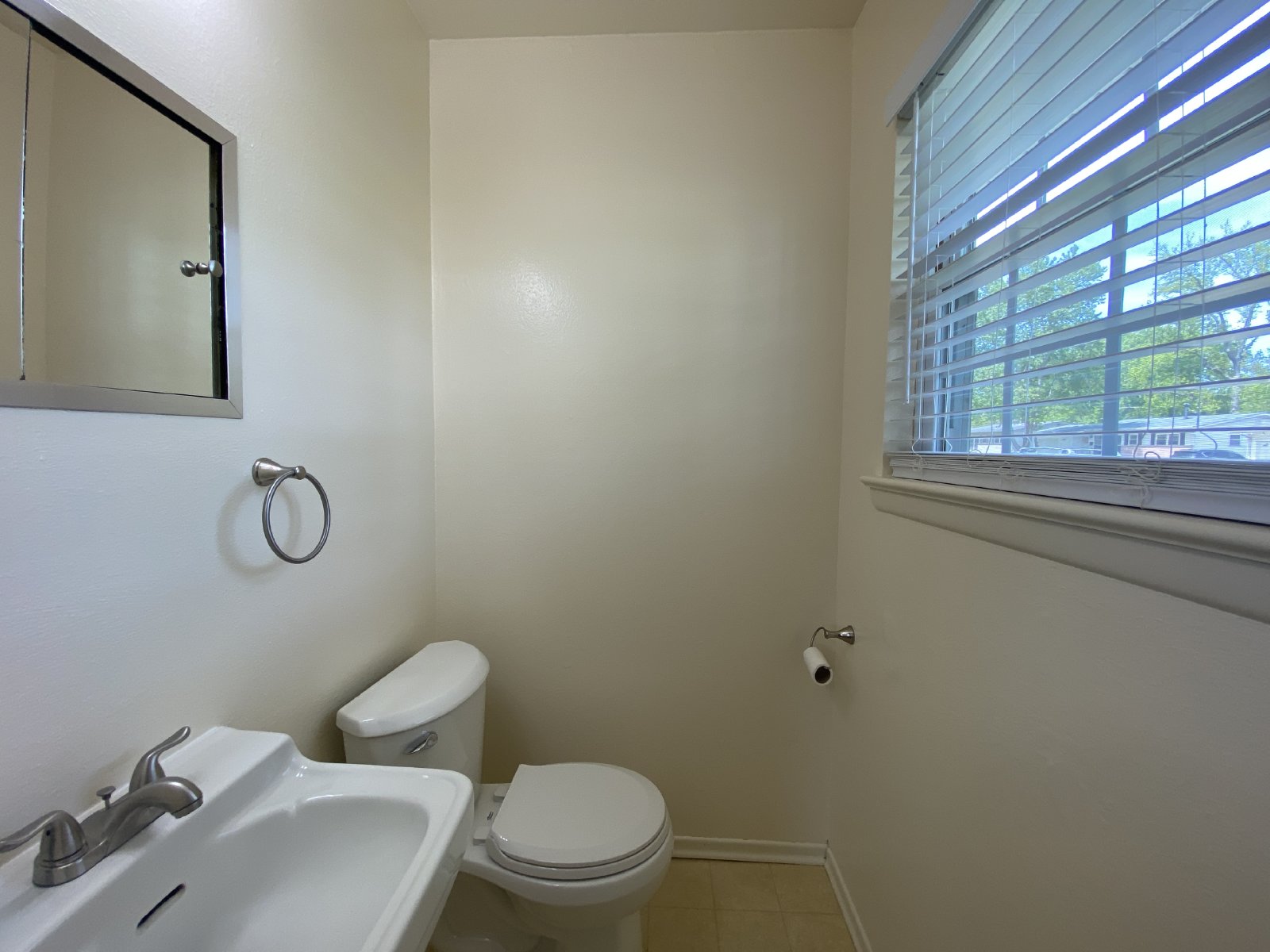 1050 Florland Ave property image