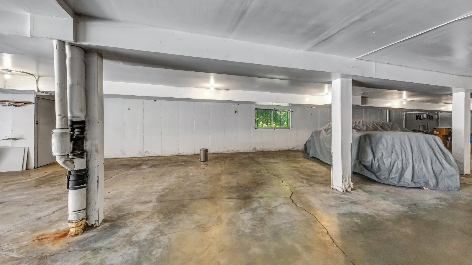 13453 Coliseum Dr E property image