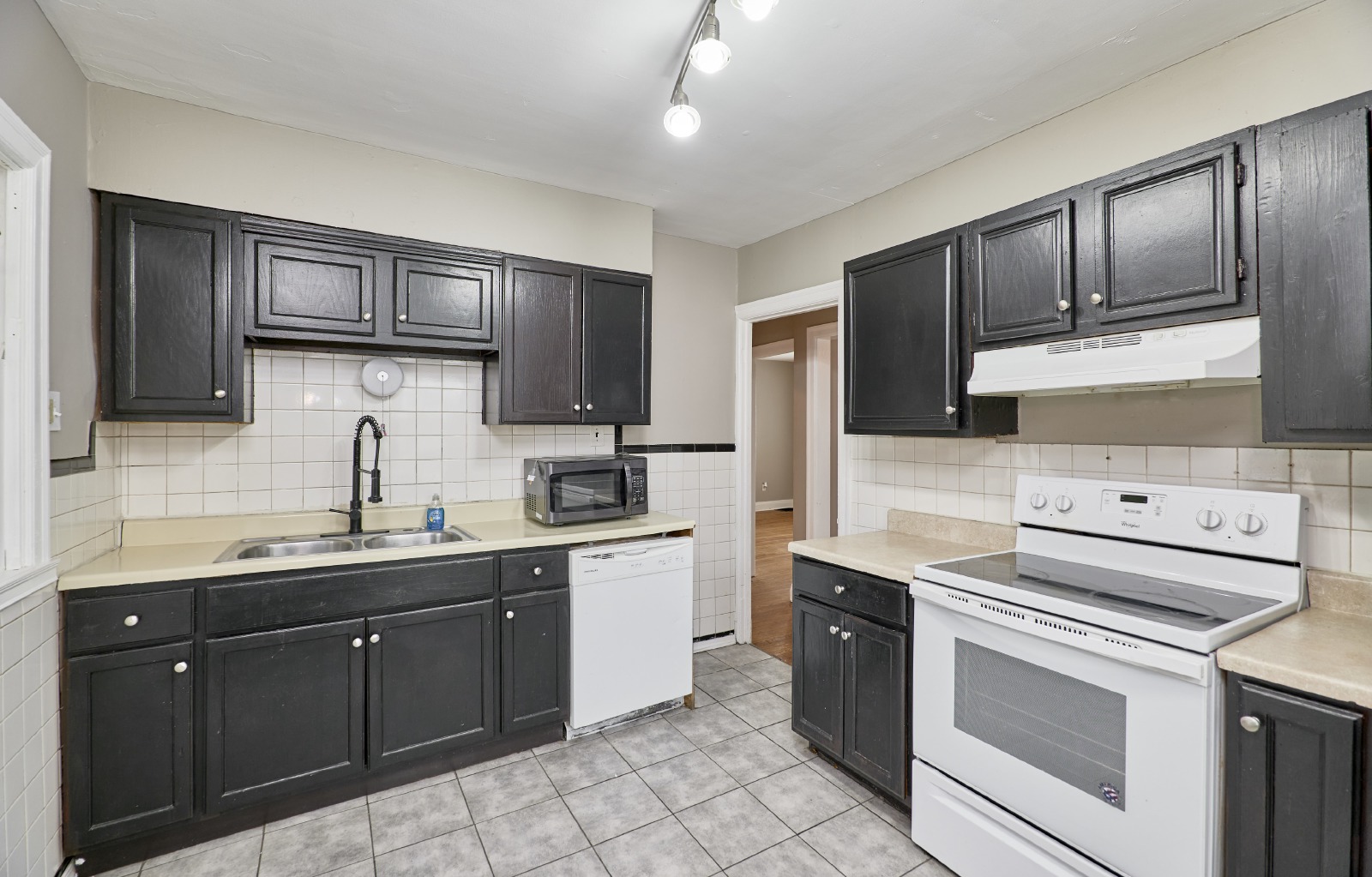 11921 Larimore Rd property image