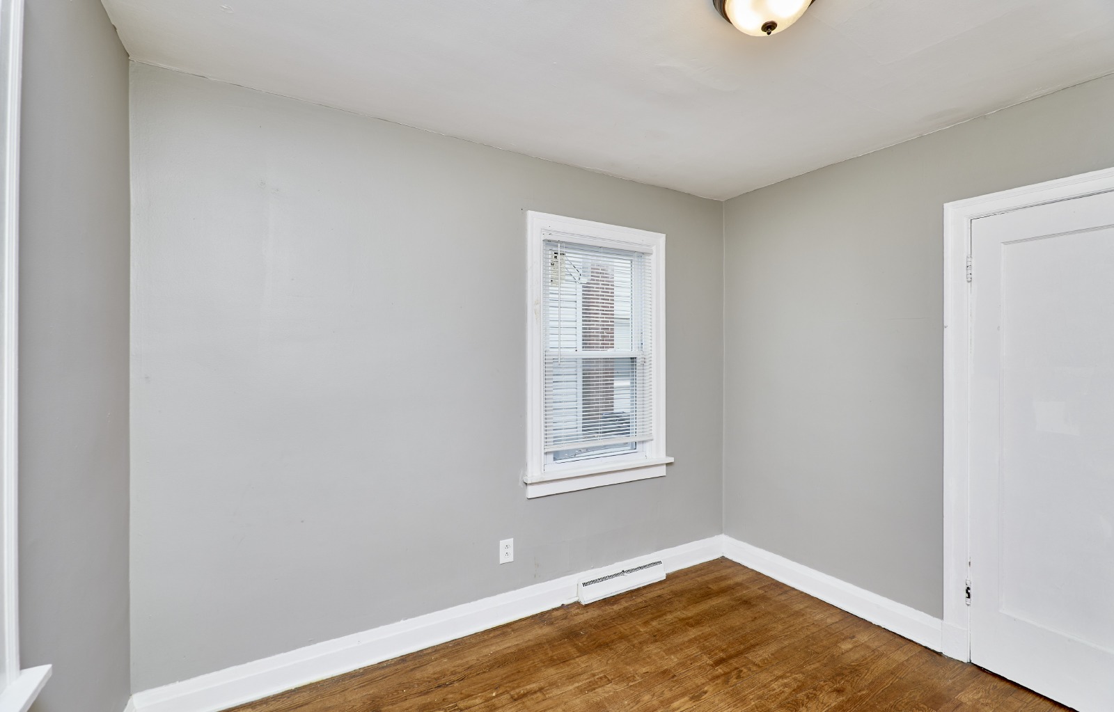 11921 Larimore Rd property image