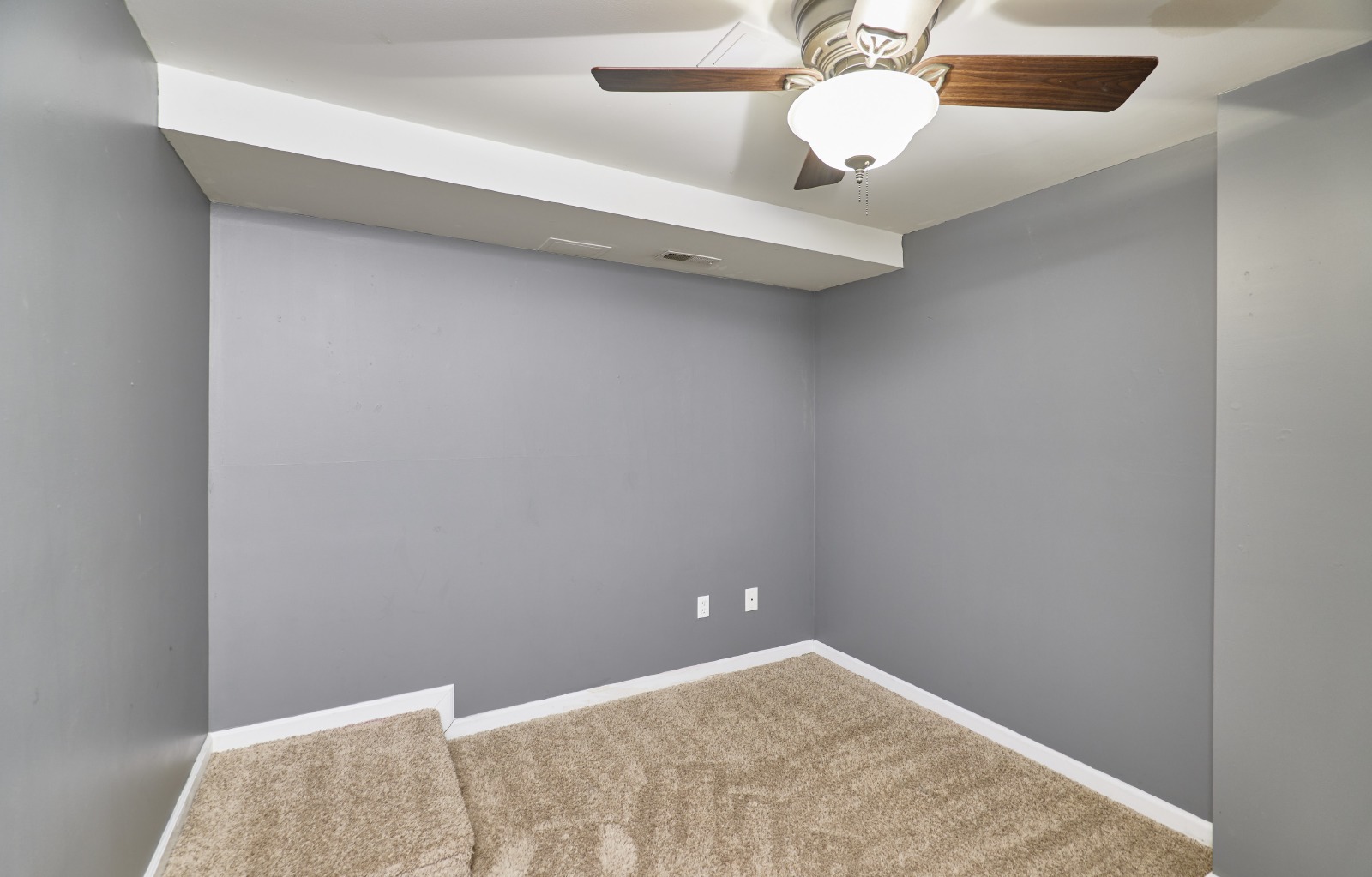 274 Tyndale Dr property image