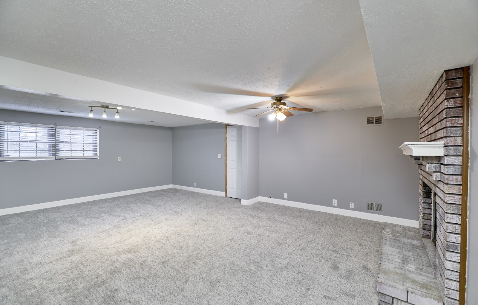 21 Universal Dr property image