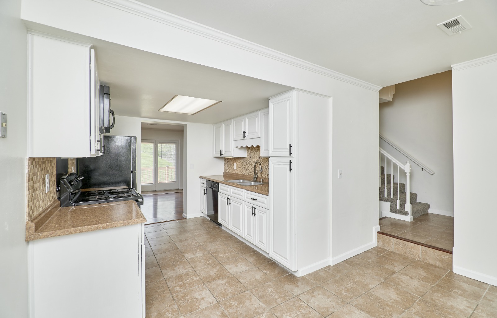 1612 Forest Hills Dr property image