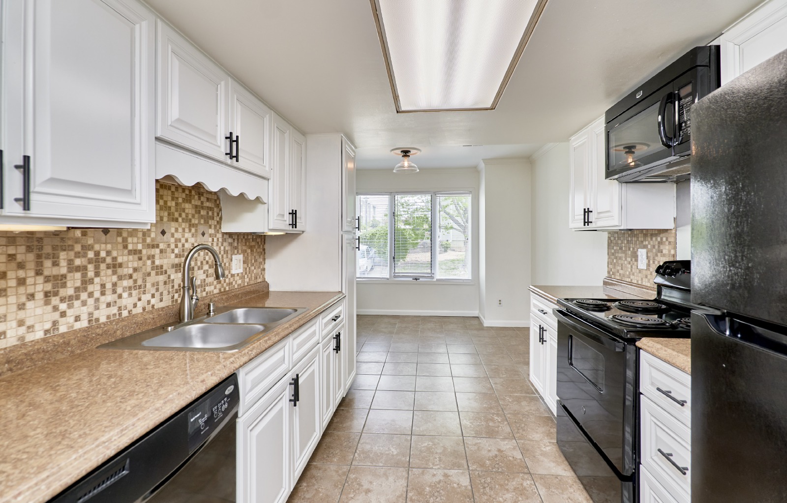 1612 Forest Hills Dr property image