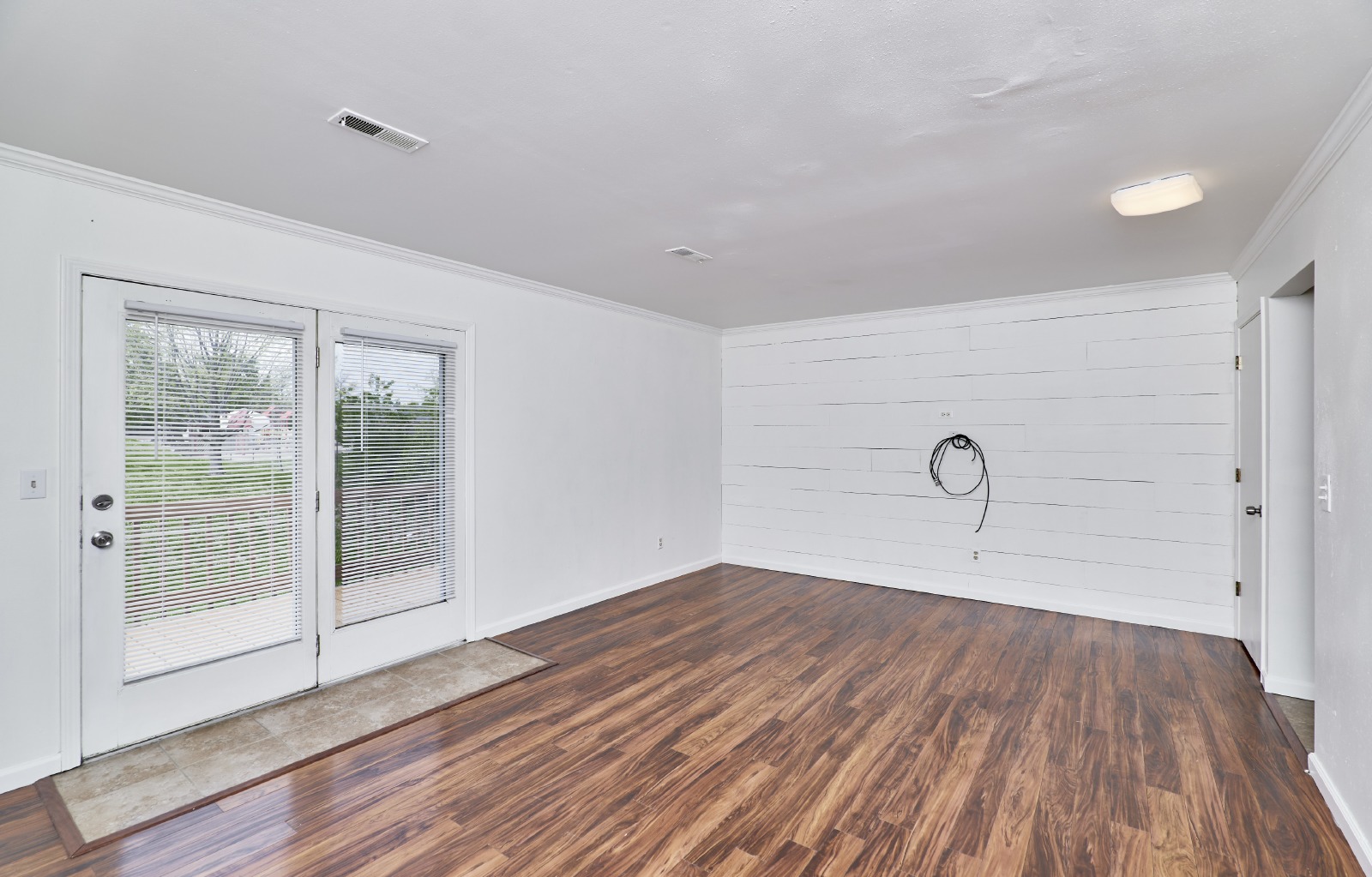 1612 Forest Hills Dr property image