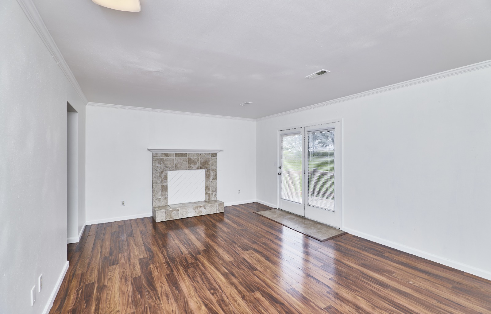 1612 Forest Hills Dr property image