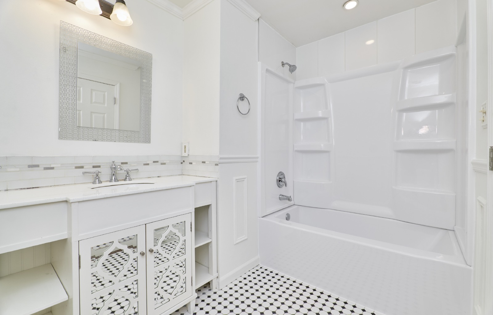 1612 Forest Hills Dr property image