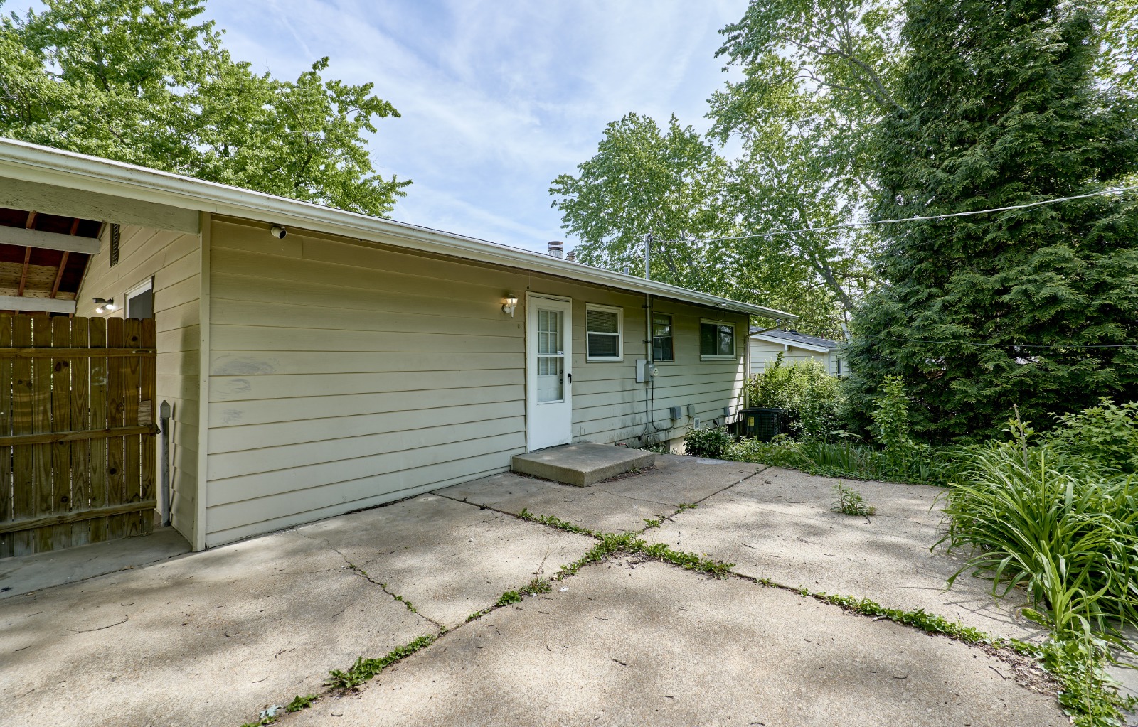 1960 Parker Rd property image