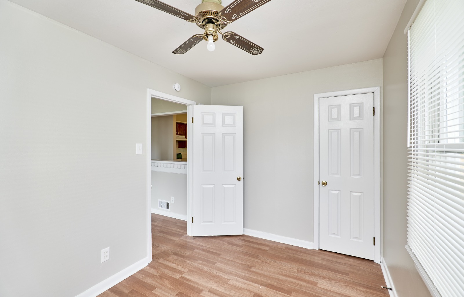 11042 Florence property image