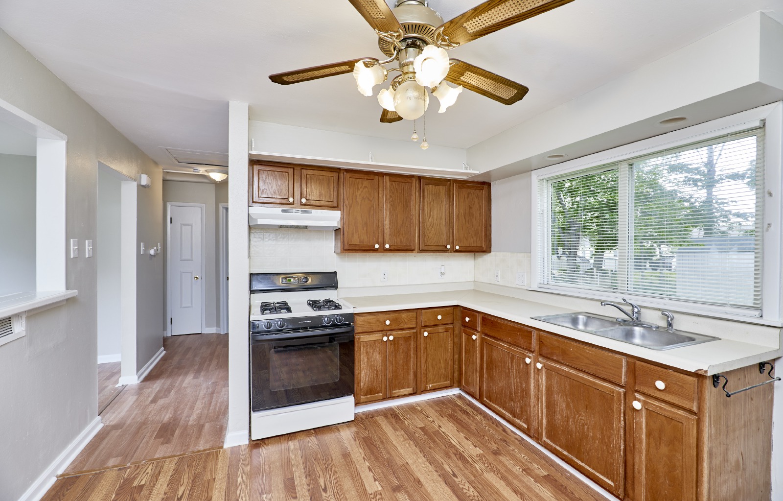 11042 Florence property image